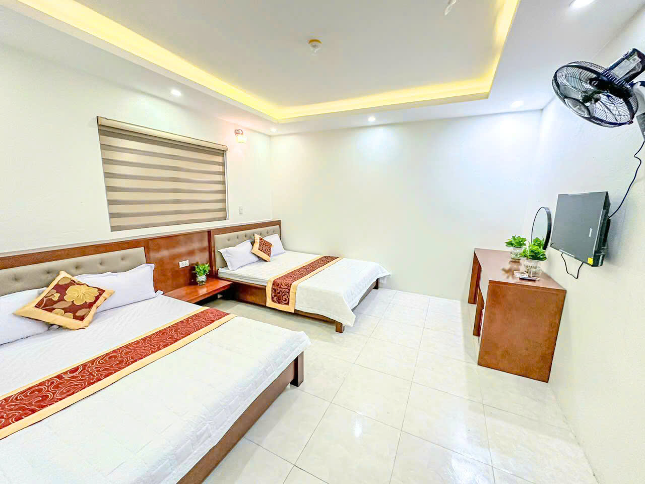 Phòng đôi khách sạn Khánh Linh